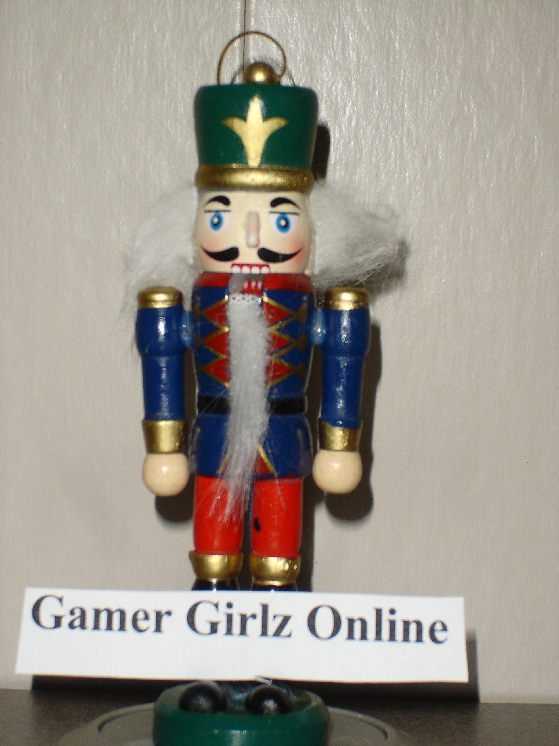 NEW NUTCRACKERS INCLUDING KING, DRUMMER, BATON MASTER NUTCRACKER 